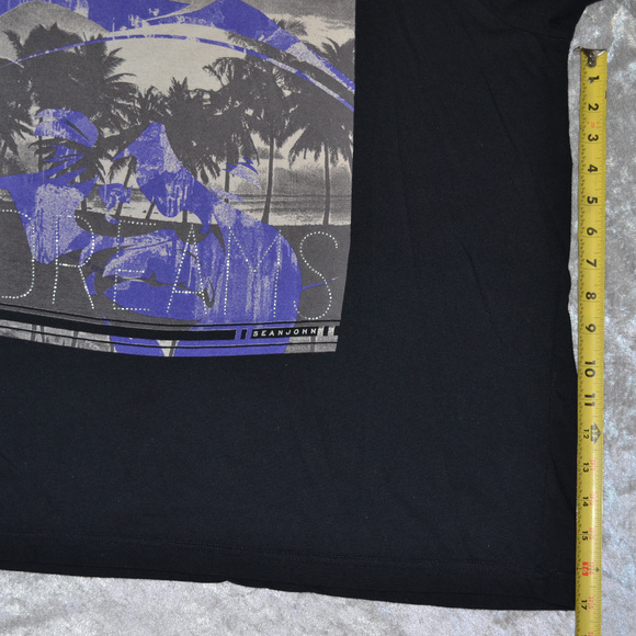 SEAN JOHN "CAVIAR DREAMS" GRAPHIC T-SHIRT - Picture 8 of 8